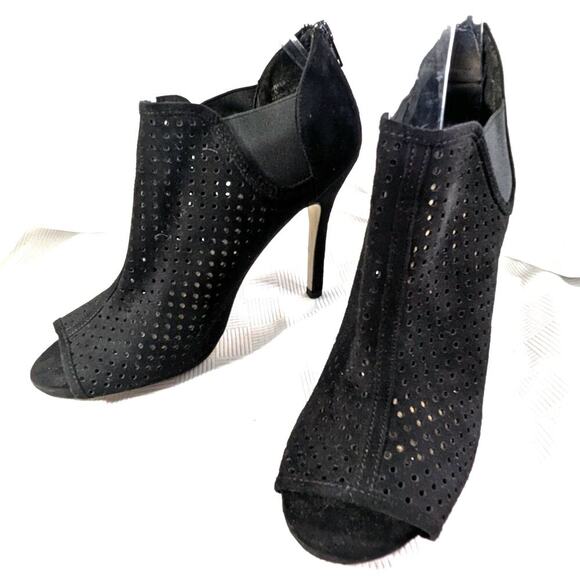 MADDEN GIRL! BLACK VEGAN SUEDE LEATHER PERFORATED DETAIL STILETTO HEELS! SZ 7.5M - Picture 10 of 10